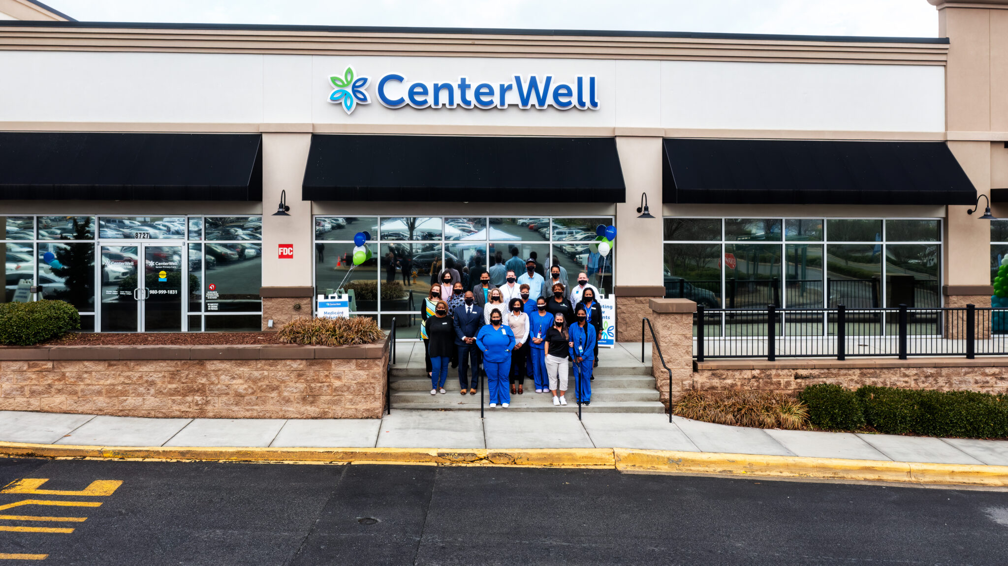 Apertura de la Primera Clínica de CenterWell en Charlotte. - Hola Carolina