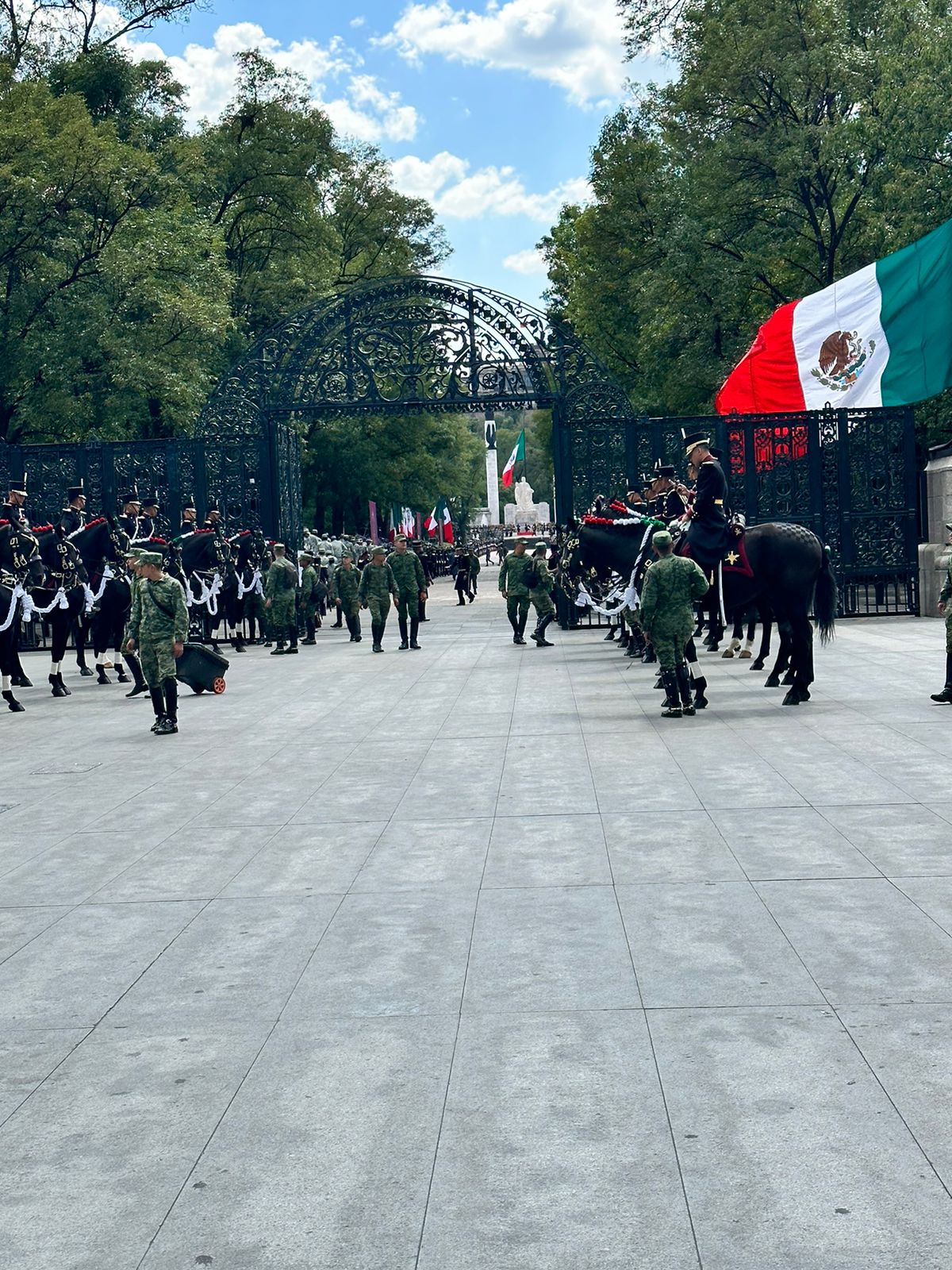 Qué se celebra el 20 de noviembre en México - Hola Carolina